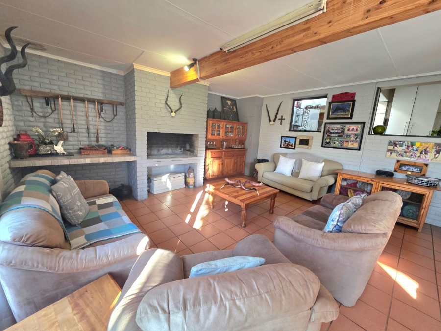 5 Bedroom Property for Sale in Jordania Free State